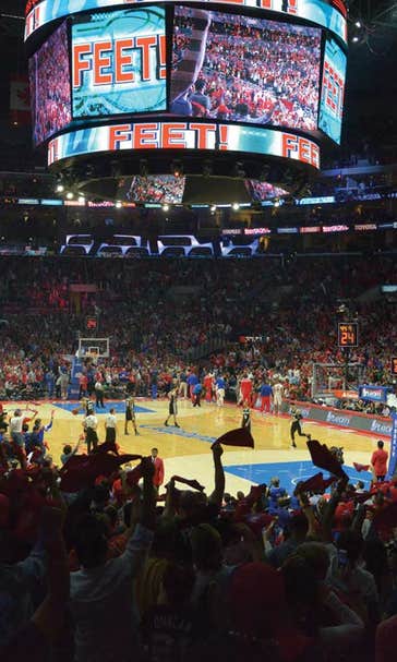 Clippers Basketball Night Giveaway presented by Harrah's